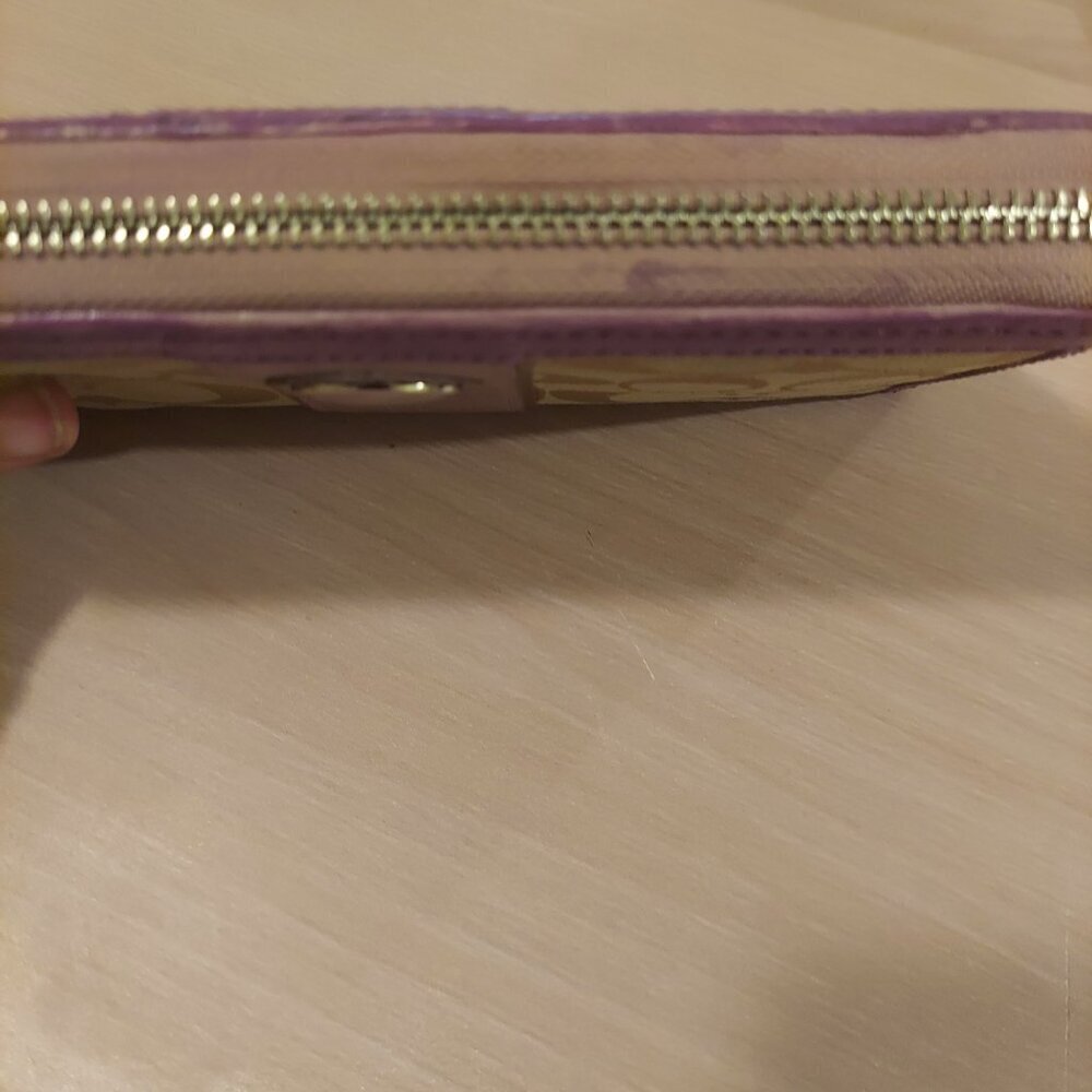 Coach Light Taupe & Lilac Card Bill ID coin Zip Around Accordion Wallet EUC *HP* - Picture 4 of 10